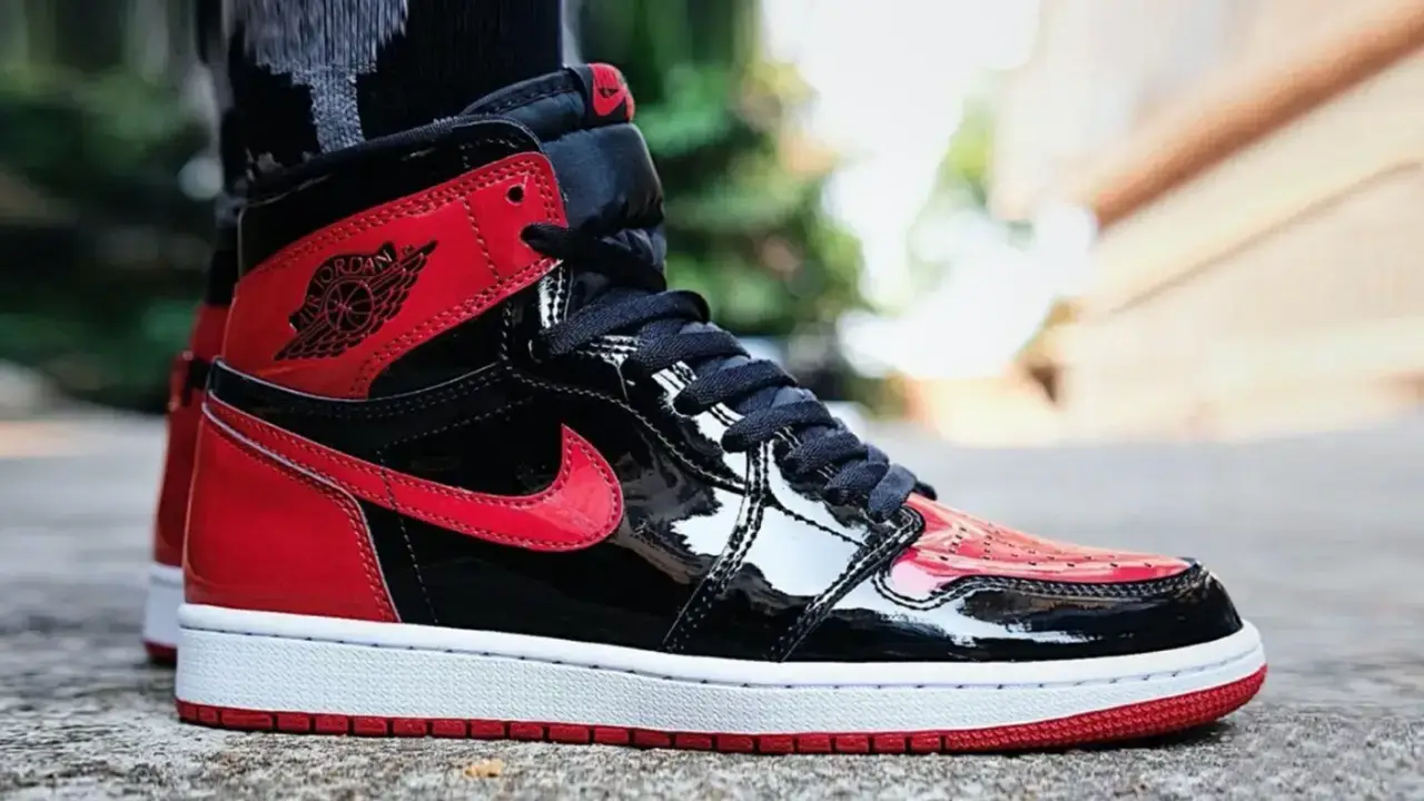 Air Jordan 1 Retro High OG Patent Bred
